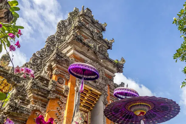 Best beaches in Bali ranked: tropical shoreline with clear water