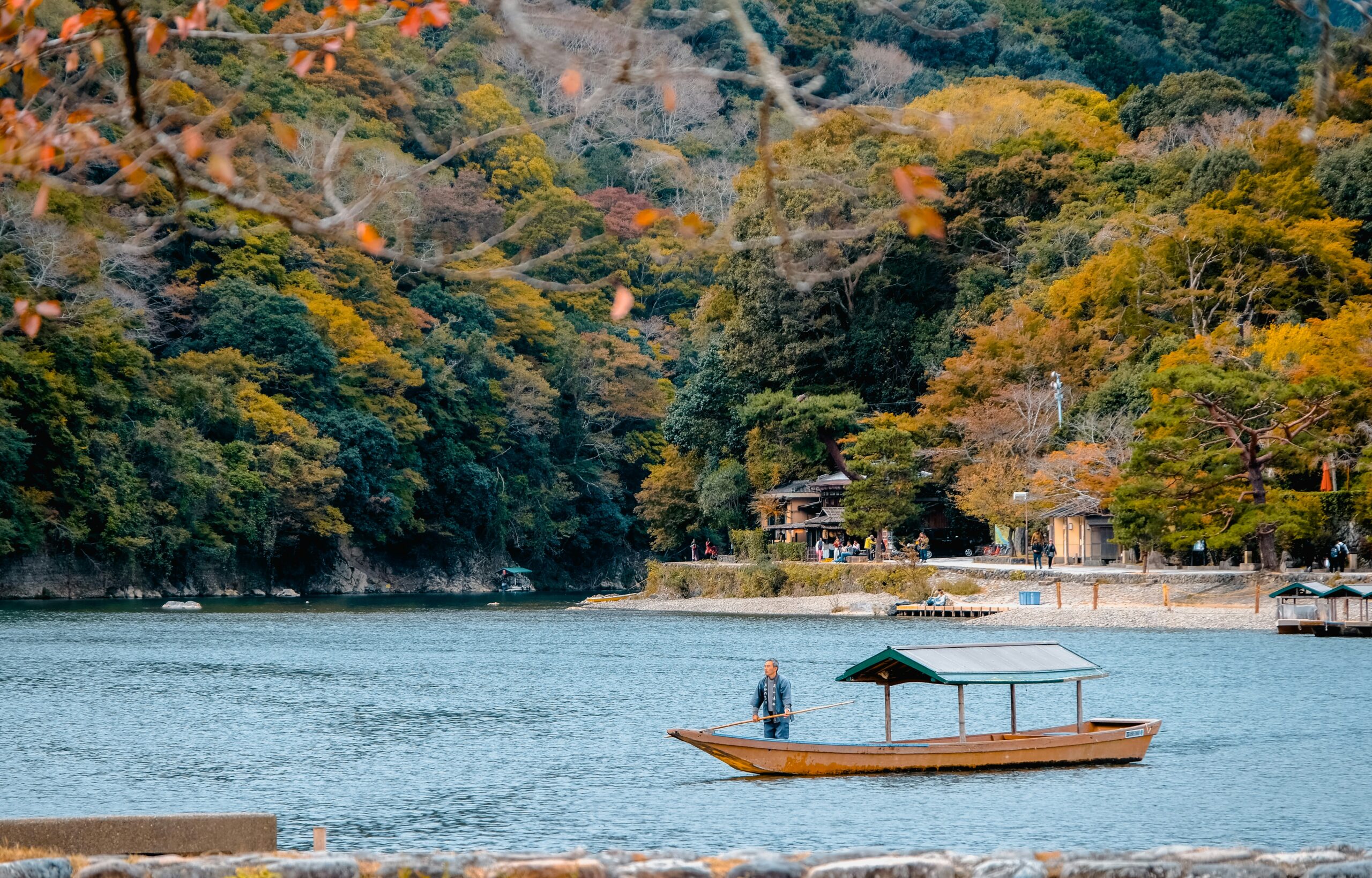 Kyoto travel guide: Kiyomizu-dera temple wooden stage overlooking Kyoto valley autumn
