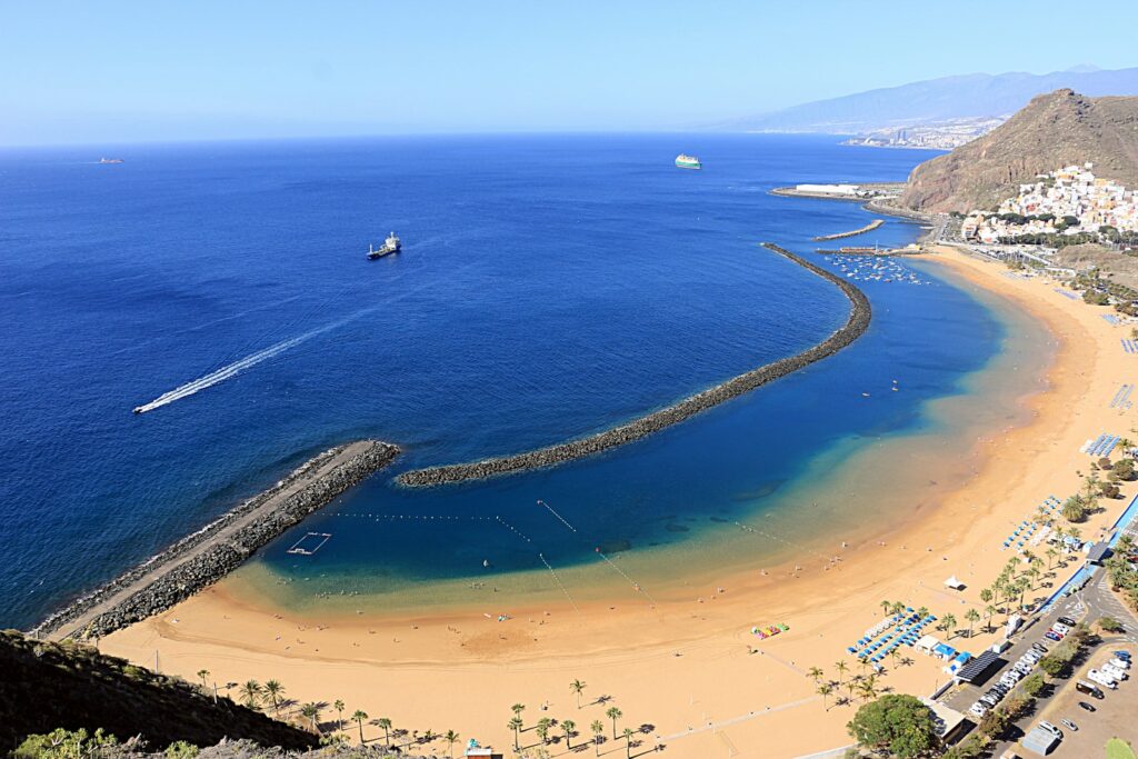 Best Canary Island for Winter Sun: Which One to Visit cover canary2