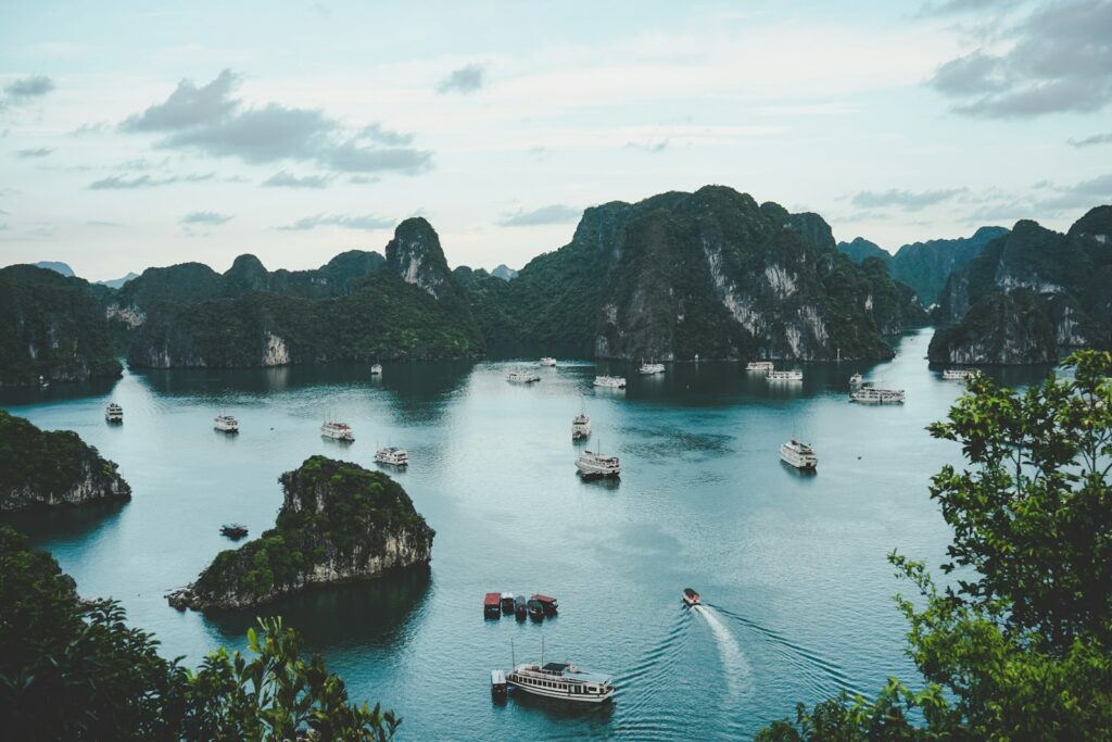 vietnam halong bay cover